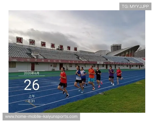 羽毛球体能大战90分钟：极限挑战中的力量与技巧